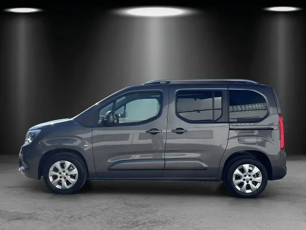 Gebraucht Opel Combo Life Innovation 131 PS (96 kW) 2019 Grau Van / Kleinbus