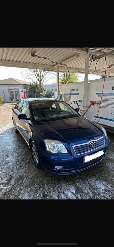 Blau Gebraucht 2005 Toyota Avensis Limousine | 3.300 € (Fairer Preis) - Bild 1/4