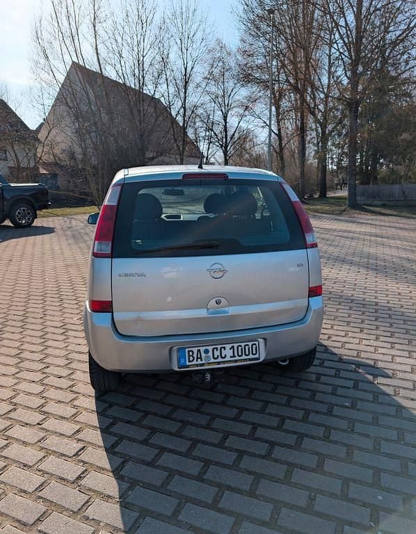 Gebraucht Opel Meriva 101 PS (74 kW) 2005 Silber Van / Kleinbus