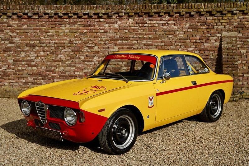 Gelb Gebraucht 1965 Alfa Romeo Giulia Sprint Sprint Coupé | 49.500 € - Bild 1/4