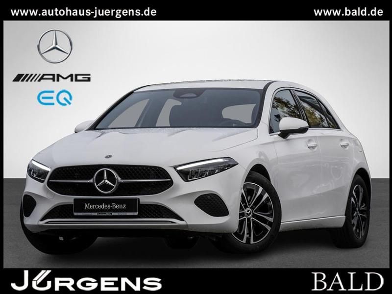 Weiss polarweiss Gebraucht 2024 Mercedes A200 Progressive Limousine | 26.480 € (Guter Preis) - Bild 1/4