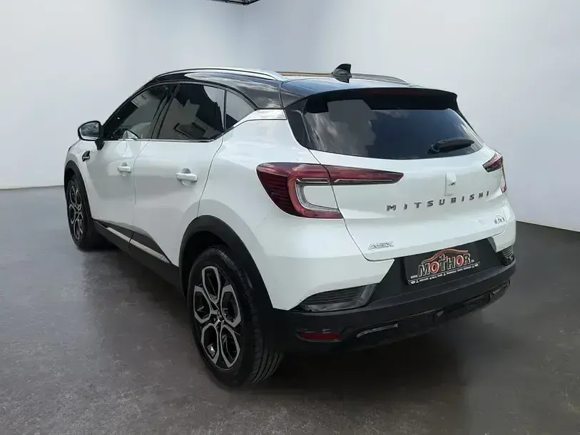 Gebraucht Mitsubishi ASX Select 158 PS (116 kW) 2023 Himalayaweiß / onyxschwarz SUV