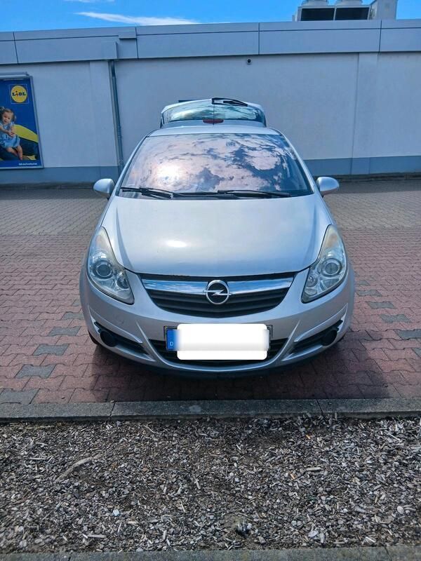 Silber Gebraucht 2008 Opel Corsa Kleinwagen | 3.000 € (Fairer Preis) - Bild 1/4