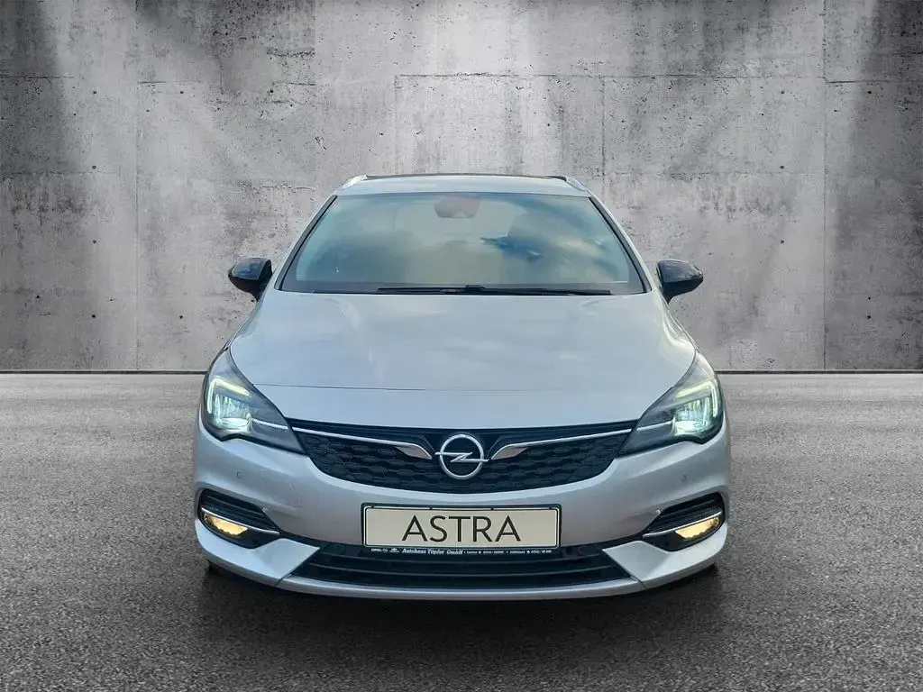 Usata Opel Astra Elegance 122 CV (89 kW) 2022 Argento Utilitaria