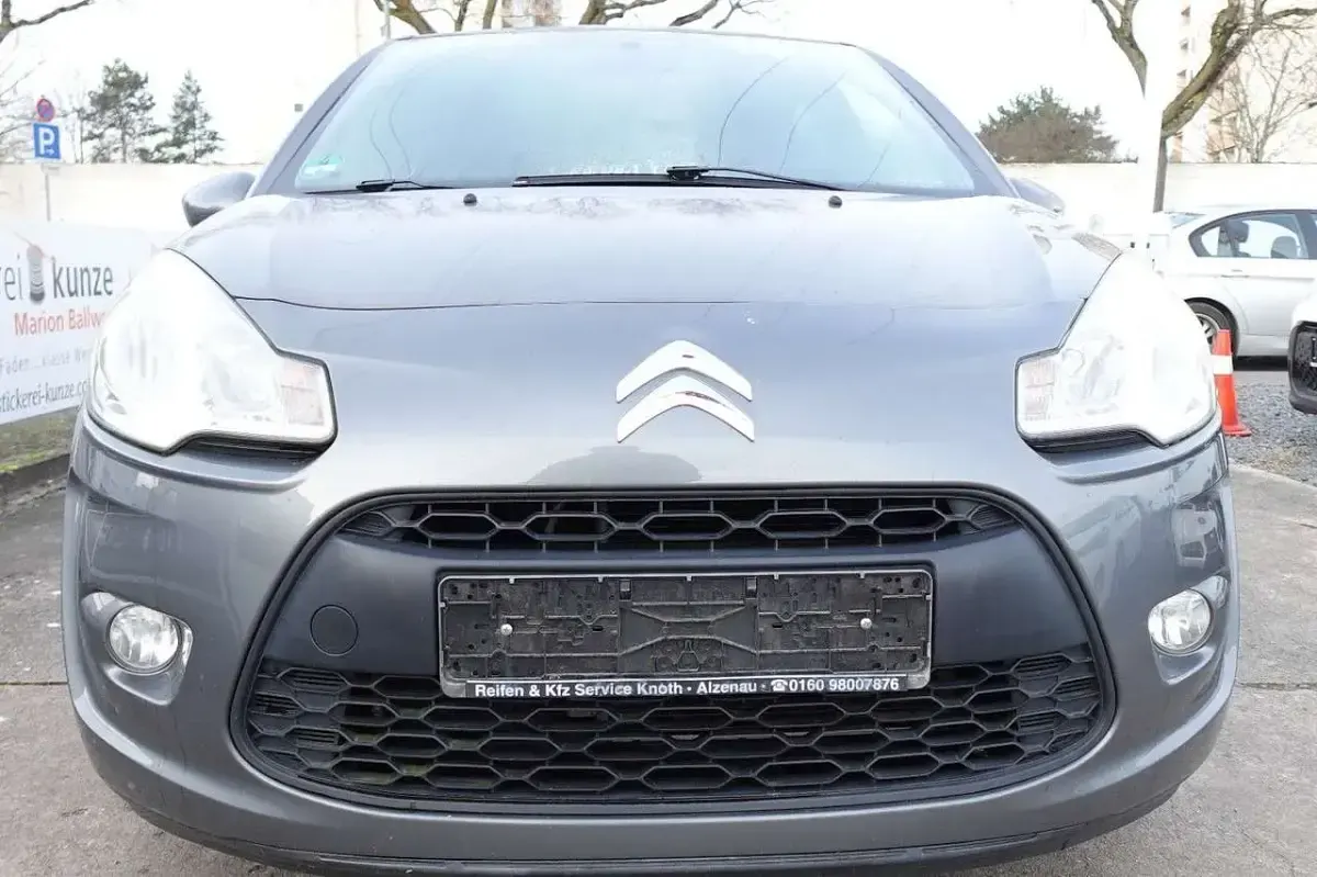 Gebraucht Citroën C3 Tendance 95 PS (69 kW) 2010 Gris thorium Limousine