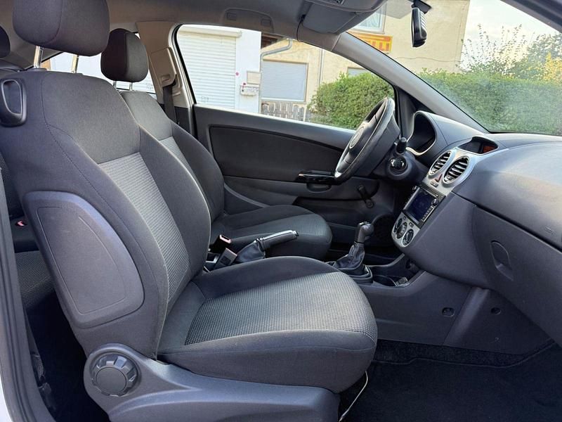 Second-hand Opel Corsa Selection 69 CP (50 kW) 2012 Alb Hatchback