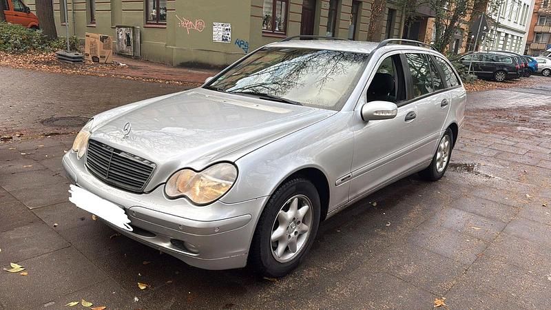 Silber Gebraucht 2001 Mercedes C180 Kombi | 3.499 € (Fairer Preis) - Bild 1/4