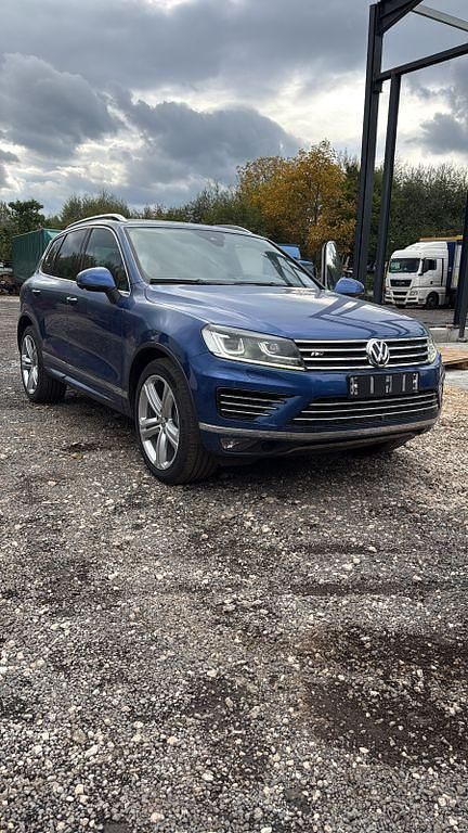 Gebraucht VW Touareg Executive 262 PS (192 kW) 2016 Blau SUV