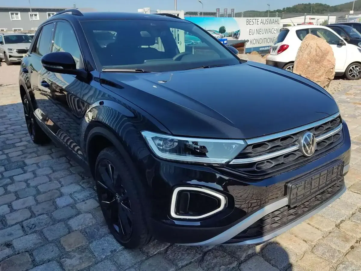 Neu VW T-Roc IQ Drive 150 PS (110 kW) 2026 Schwarz metallic SUV