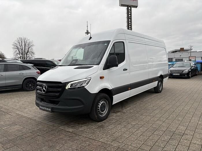 Gebraucht Mercedes Sprinter 170 PS (125 kW) 2025 Arktikweiß Van