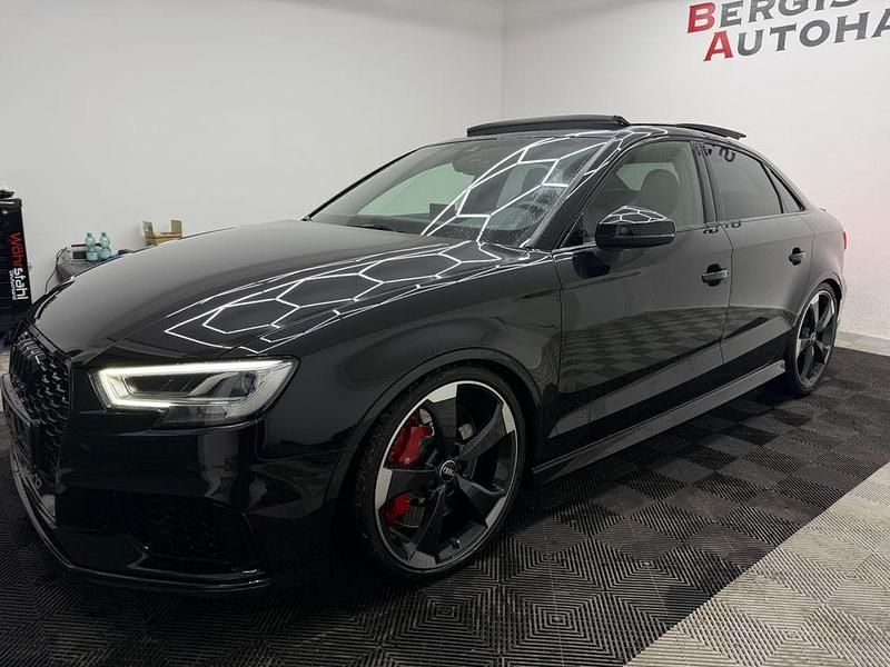 Gebraucht Audi RS3 Ambiente 400 PS (294 kW) 2019 Schwarz Limousine
