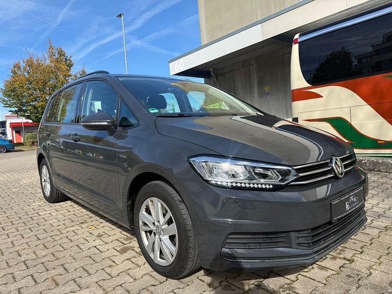 Grau Gebraucht 2020 VW Touran Comfortline Van / Kleinbus | 15.999 € (Guter Preis) - Bild 1/4