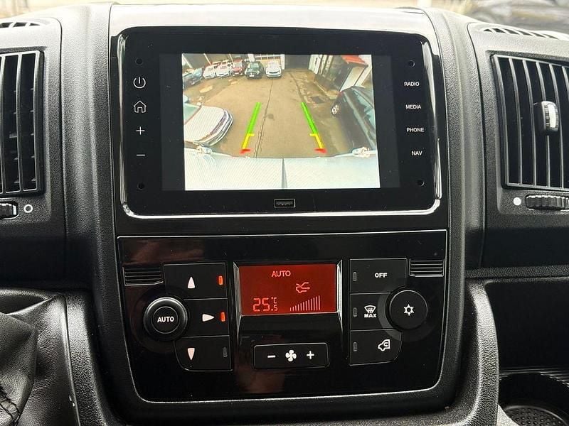 Gebraucht Citroën Jumper 140 PS (102 kW) 2023 Weiß Van / Kleinbus