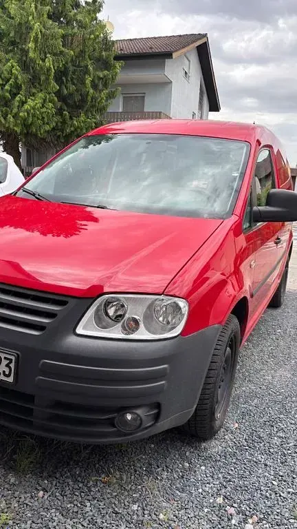 Gebraucht VW Caddy 109 PS (80 kW) 2009 Rot Van / Kleinbus