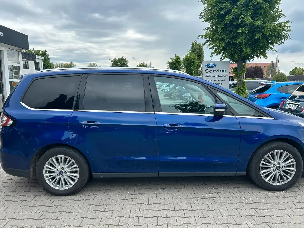 Gebraucht Ford Galaxy 150 PS (110 kW) 2016 Blau Van / Kleinbus
