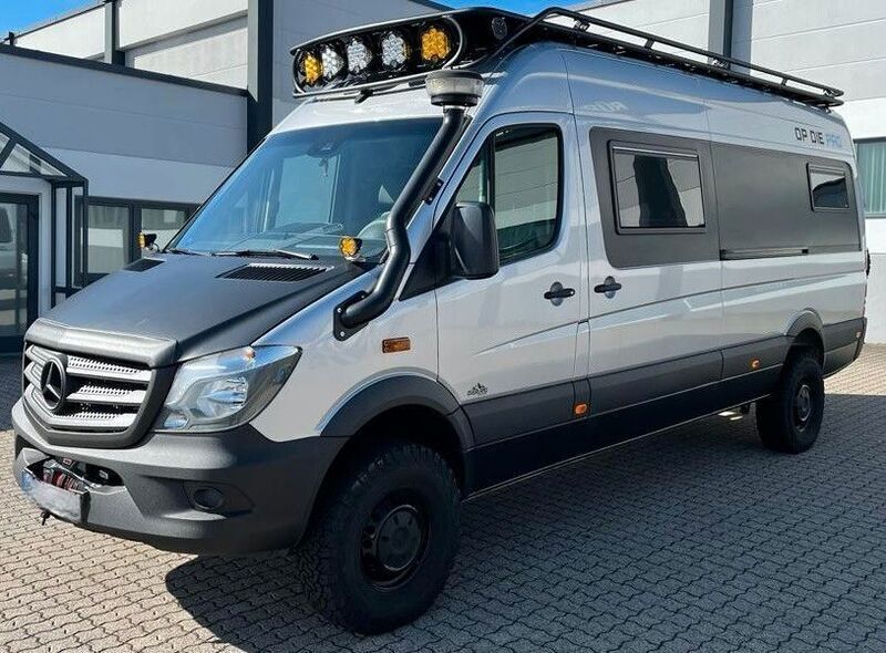 Grau Gebraucht 2019 Mercedes Sprinter Van | 94.990 € - Bild 1/4