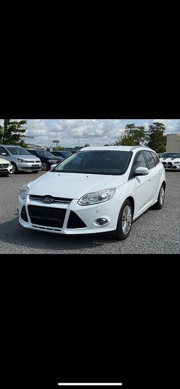 Usata Ford Focus 150 CV (110 kW) 2013 Bianco Station wagon