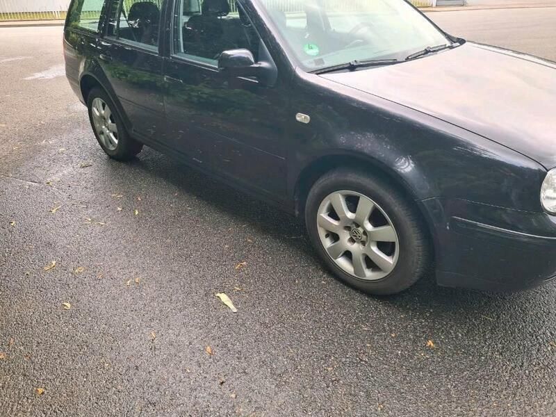 Schwarz Gebraucht 2004 VW Golf IV Kombi | 2.650 € (Fairer Preis) - Bild 1/4