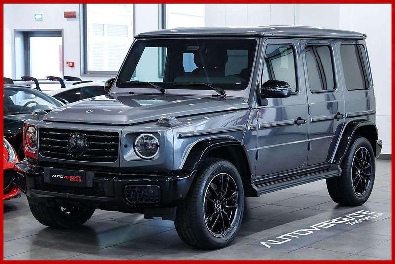 Grau Gebraucht 2024 Mercedes G450 AMG line SUV | 175.000 € - Bild 1/4