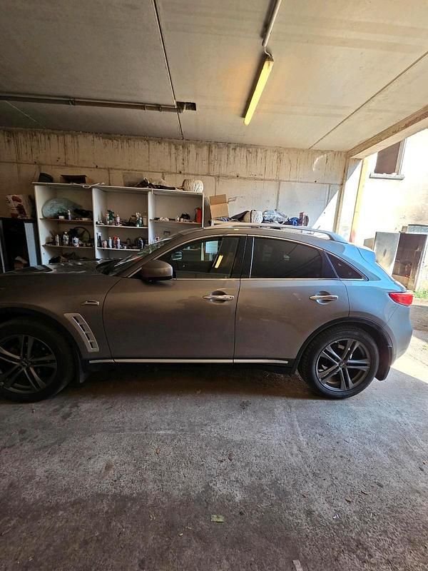 Gebraucht Infiniti Fx35 307 PS (225 kW) 2009 Grau SUV
