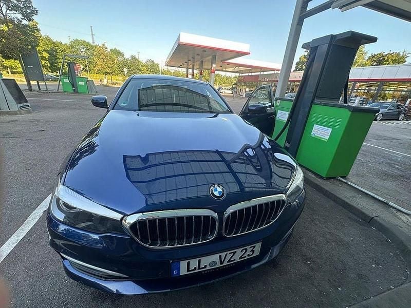 Gebraucht BMW 520 190 PS (139 kW) 2019 Blau Limousine