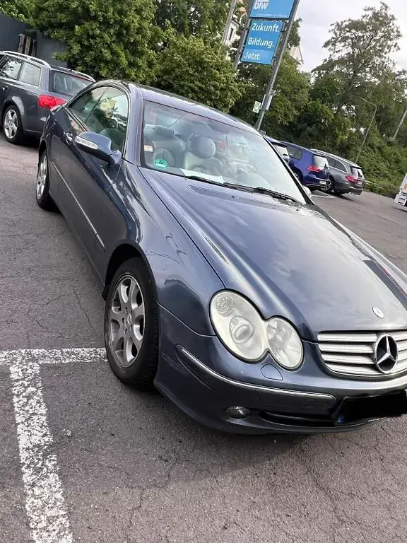 Gebraucht Mercedes CLK320 Avantgarde 218 PS (160 kW) 2003 Blau Coupé