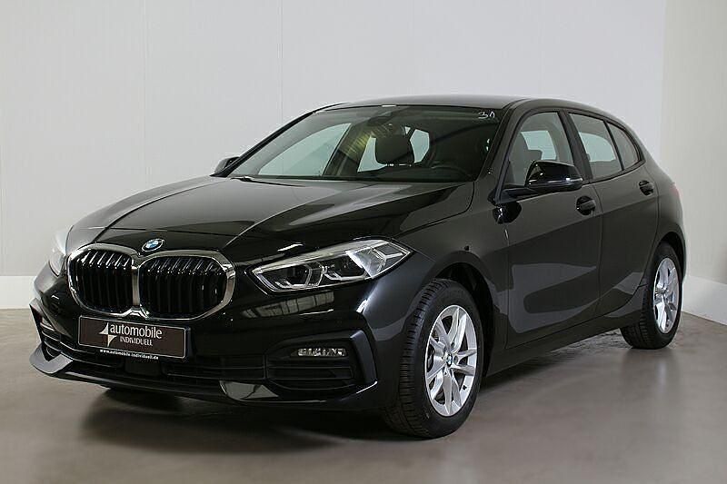 Gebraucht BMW 118 Advantage 136 PS (100 kW) 2021 Saphirschwarz (metallic) Kleinwagen