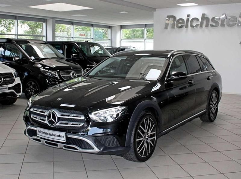 Gebraucht Mercedes E400 330 PS (242 kW) 2022 Obsidianschwarz (metallic) Kombi