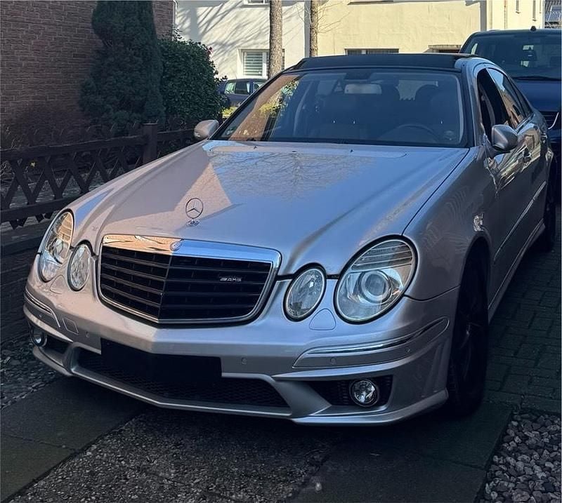Gebraucht Mercedes E320 AMG 224 PS (164 kW) 2007 Silber Limousine