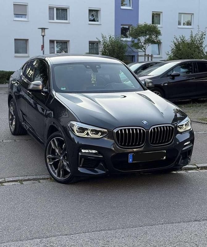 Grau Gebraucht 2021 BMW X4 SUV | 45.000 € (Fairer Preis) - Bild 1/4