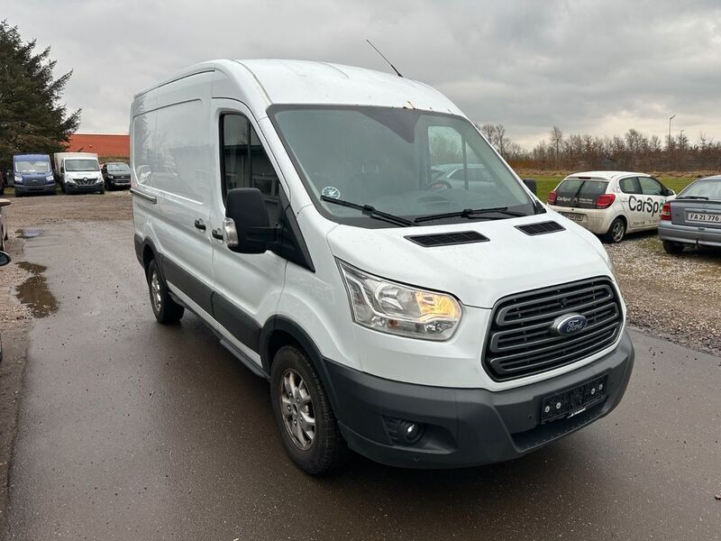 Gebraucht Ford Transit Trend 170 PS (125 kW) 2019 Weiß Van / Kleinbus