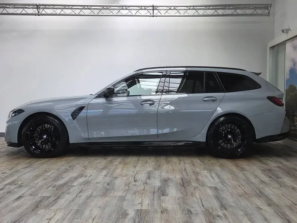 Używany BMW M3 Shadowline 530 KM (389 kW) 2025 Szary Kombi