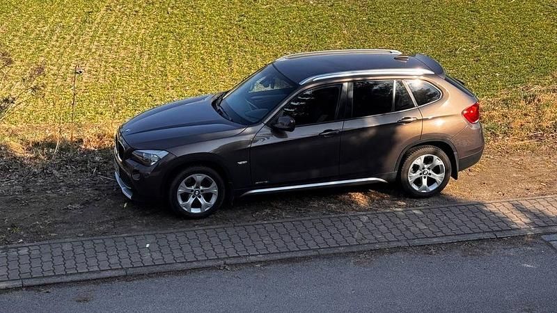 Gebraucht BMW X1 150 PS (110 kW) 2011 Braun SUV