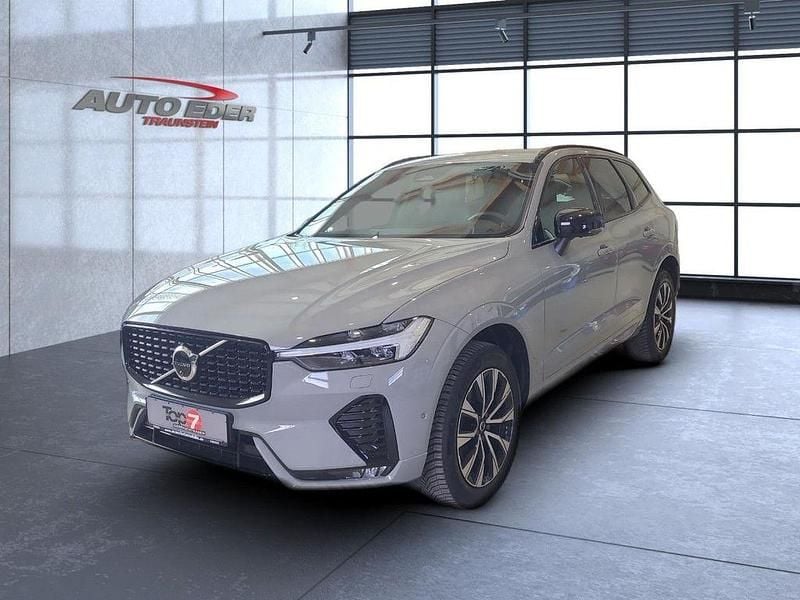 Usado Volvo XC60 Plus 250 HP (183 kW) 2025 Cinzento SUV