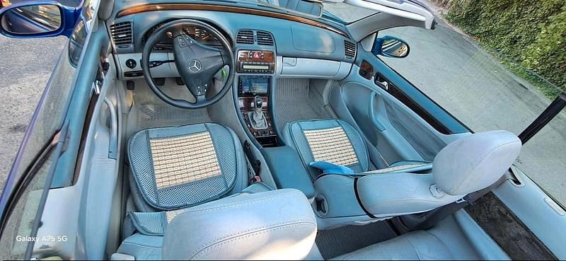 Gebraucht Mercedes CLK200 2012 Blau Cabrio