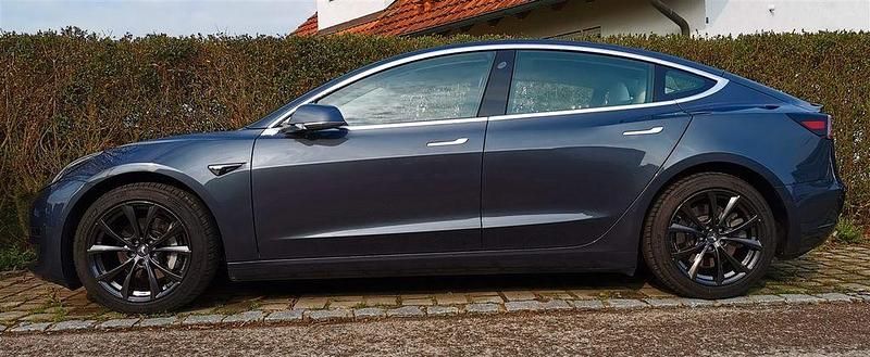 Gebraucht Tesla Model 3 Long Range AWD 253 kW (345 PS) 2019 Grau Limousine