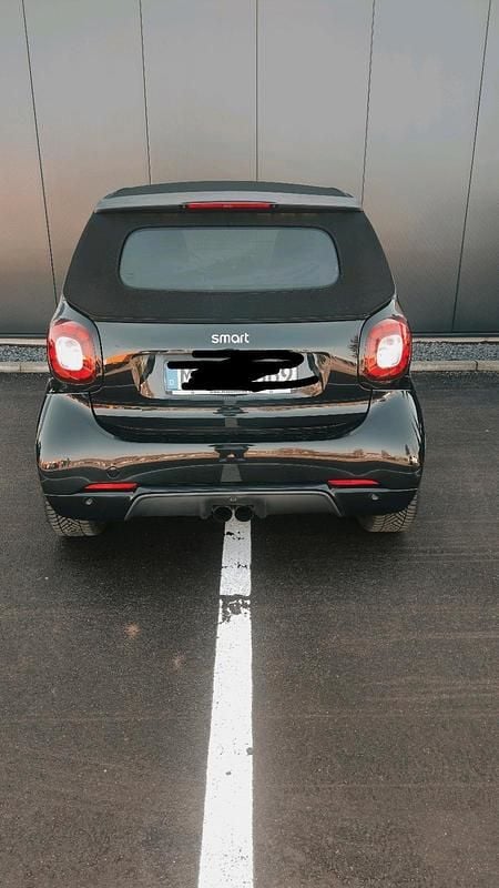 Gebraucht Smart ForTwo Cabrio Brabus 71 PS (52 kW) 2017 Schwarz Cabrio