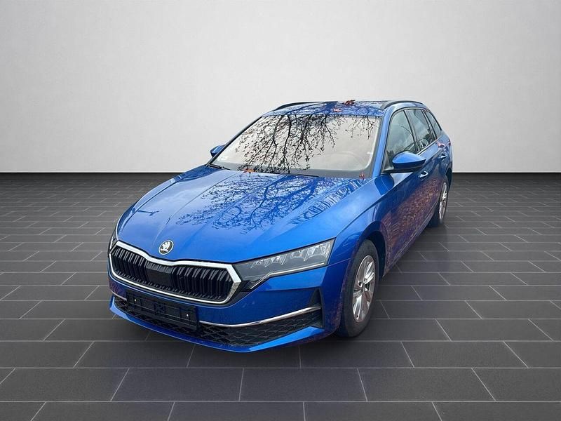 Raceblau metallic (metallic) Gebraucht 2025 Skoda Octavia Limousine | 29.500 € (Guter Preis) - Bild 1/4