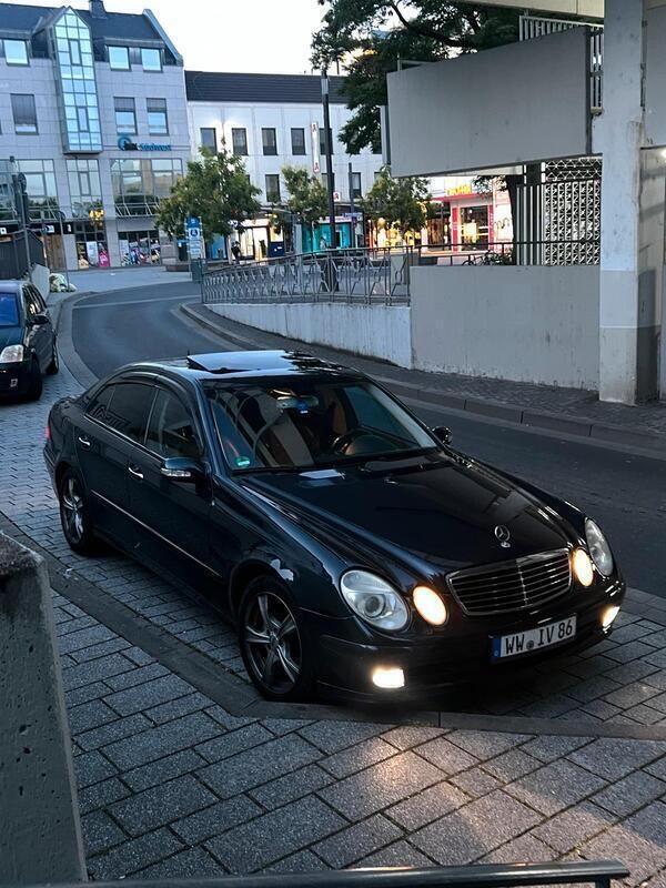 Gebraucht 2003 Mercedes E320 Avantgarde Limousine | 4.200 € (Guter Preis) - Bild 1/4