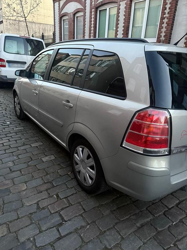 Gebraucht Opel Zafira 2007 Silber Van / Kleinbus