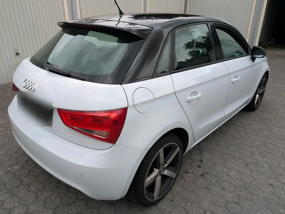 Gebraucht Audi A1 Sportback 140 PS (102 kW) 2013 Weiß Kleinwagen