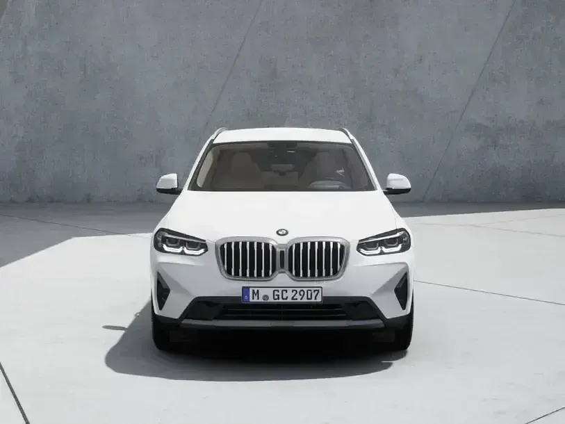 Gebraucht BMW X3 Sport Line 184 PS (135 kW) 2023 Weiß SUV