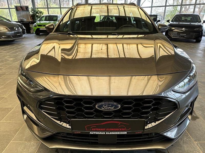 Gebraucht Ford Focus ST-Line 116 PS (85 kW) 2025 Grau Limousine