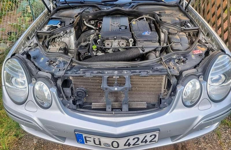 Gebraucht Mercedes E200 184 PS (135 kW) 2007 Silber Kombi