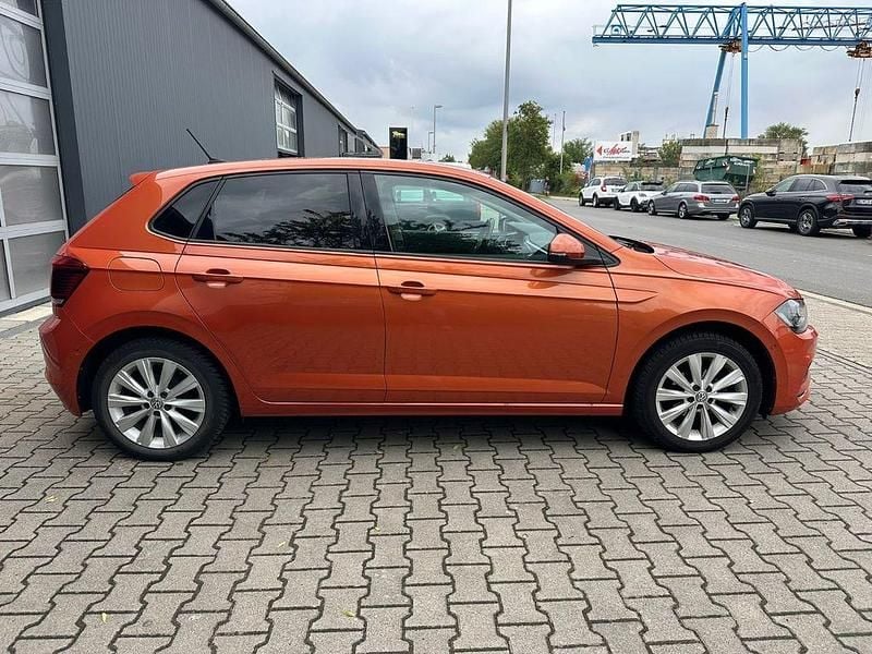 Orange Gebraucht 2018 VW Polo Highline Limousine | 8.900 € (Guter Preis) - Bild 1/4