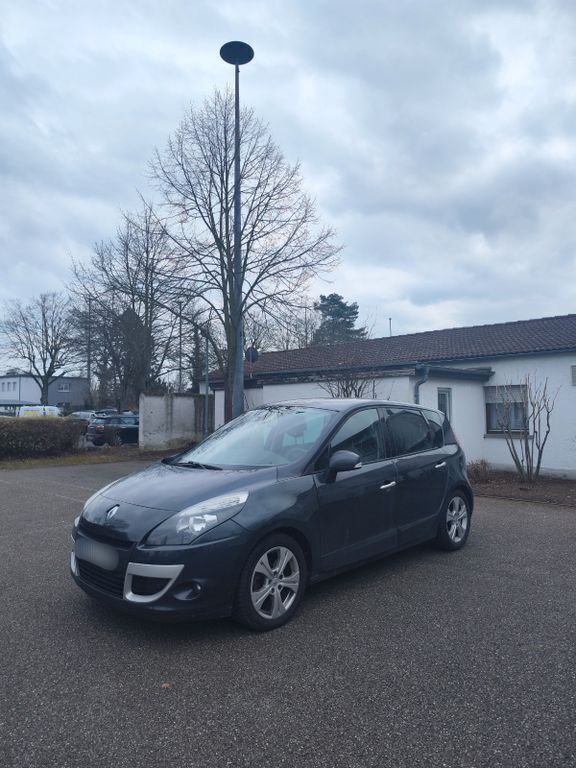 Grau Gebraucht 2011 Renault Scénic III Dynamique Van / Kleinbus | 5.200 € (Guter Preis) - Bild 1/4