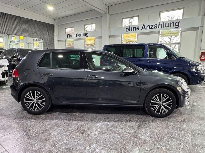 Gebraucht VW Golf VII Allstar 110 PS (80 kW) 2016 Grau Limousine