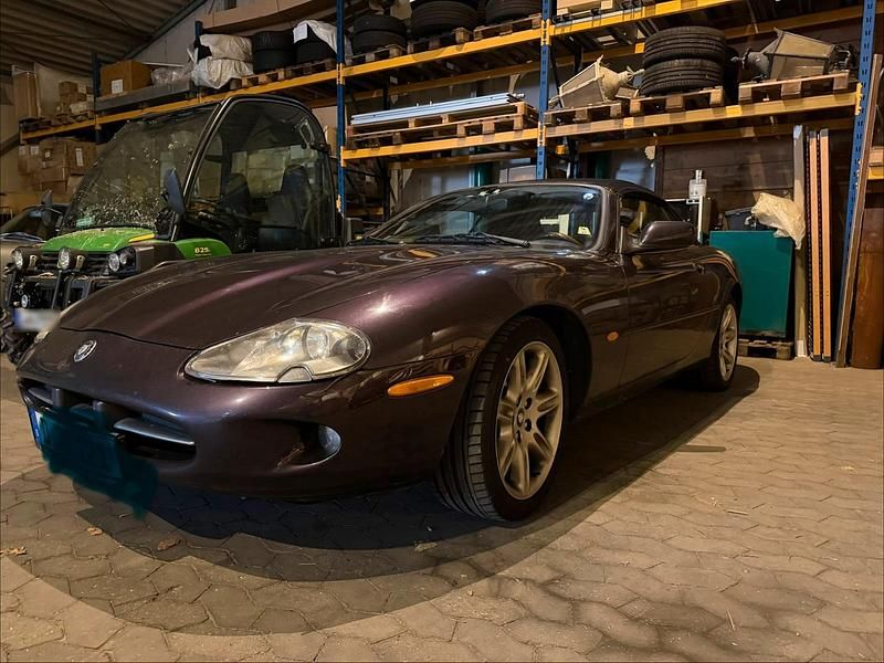 Gebraucht Jaguar XK 284 PS (208 kW) 1999 Violet Cabrio