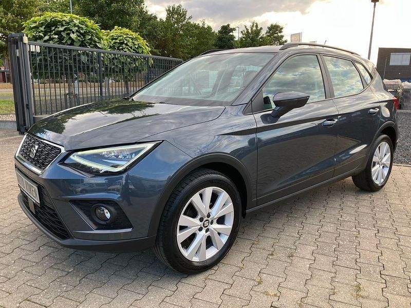 Grau Gebraucht 2019 Seat Arona Style SUV | 15.290 € (Fairer Preis) - Bild 1/4