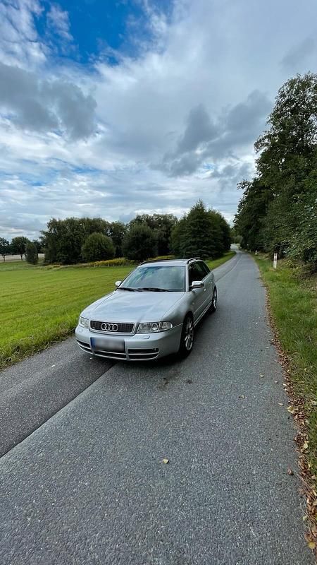 Gebraucht Audi S4 Sport 265 PS (194 kW) 2001 Silber Kombi